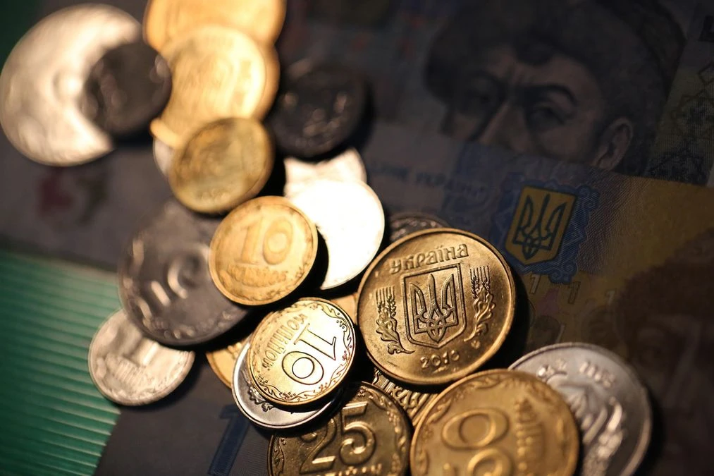 Навіщо небіжчику клали гроші в труну: що означав давній звичай